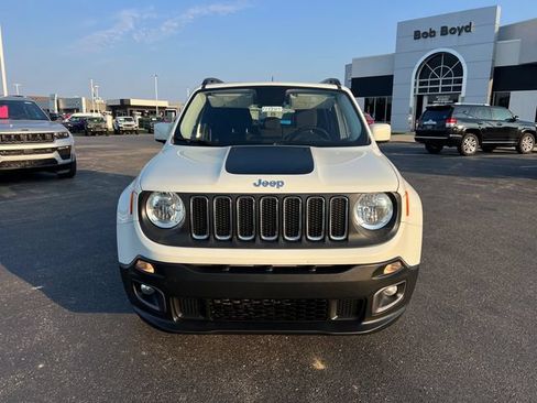Used 2015 Jeep Renegade Latitude w/ Popular Equipment Group FWD image 2