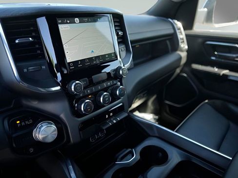 Used 2024 RAM 1500 Laramie image 15