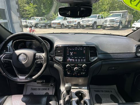 Used 2019 Jeep Grand Cherokee High Altitude image 12