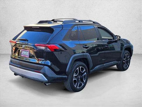 Used 2019 Toyota RAV4 Adventure image 5