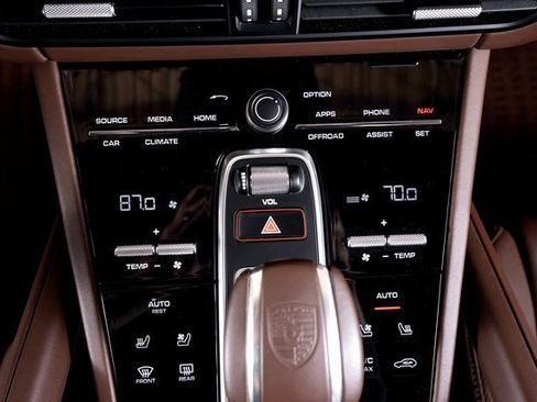 Used 2022 Porsche Cayenne Turbo S image 51