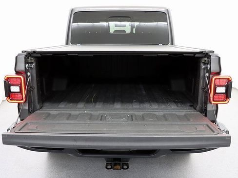 Used 2021 Jeep Gladiator Overland w/ Popular Equipment Package image 6