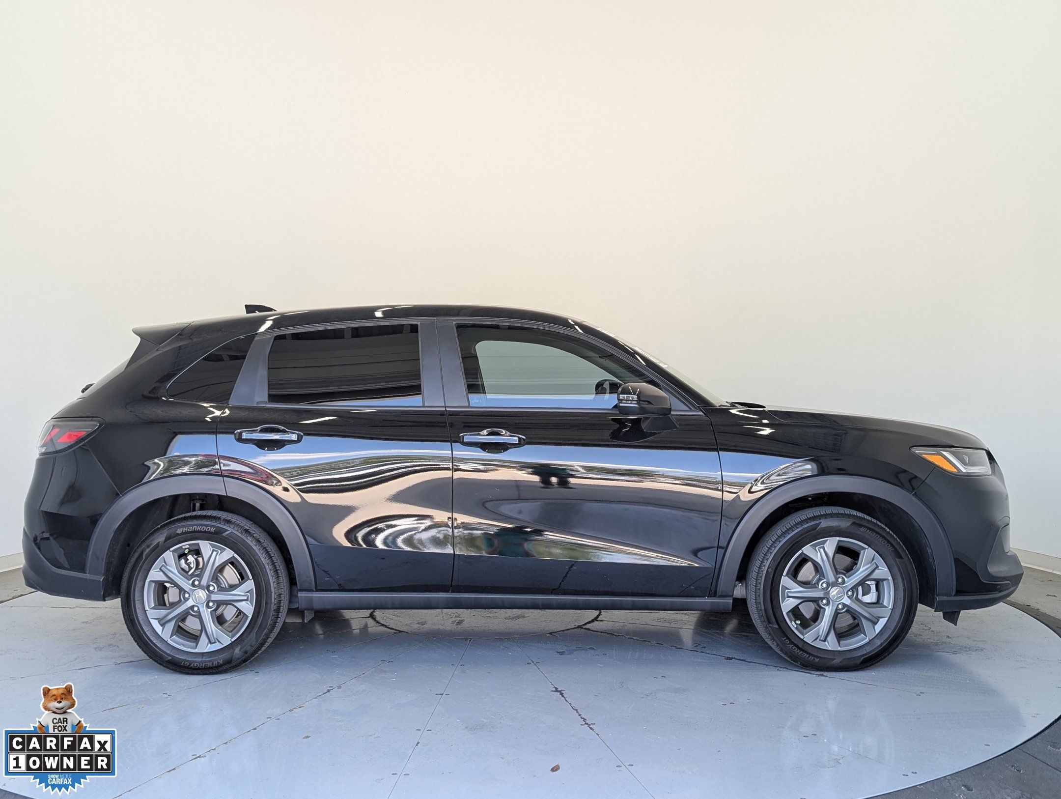 Used 2026 Honda HR-V LX image 2