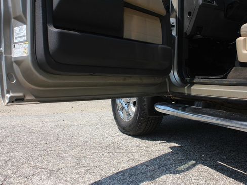 Used 2012 Ford F150 XLT w/ XTR Pkg image 43