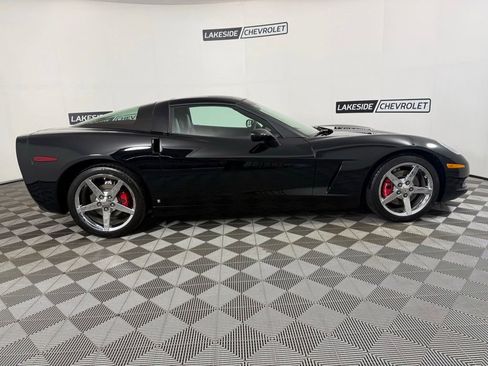 Used 2007 Chevrolet Corvette Coupe w/ Preferred Equipment Group RWD image 7