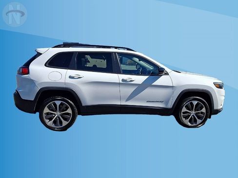 Used 2022 Jeep Cherokee Limited w/ Elite Package AWD/4WD image 9