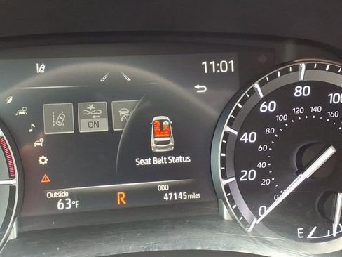 Used 2022 Toyota Highlander XLE image 26