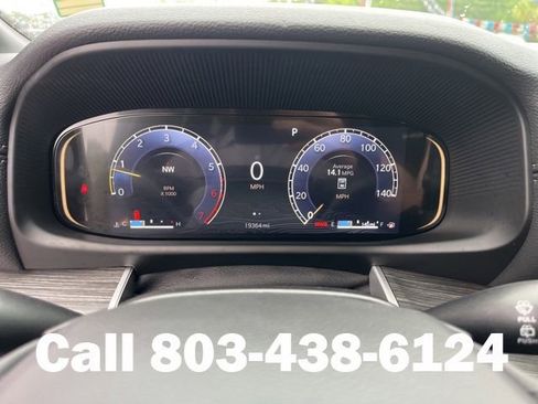 Used 2024 Jeep Wagoneer Series II w/ Convenience Group I AWD/4WD image 19