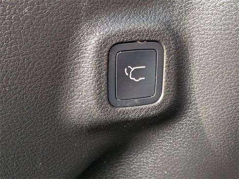 Used 2022 Jeep Compass Altitude w/ Convenience Group image 30