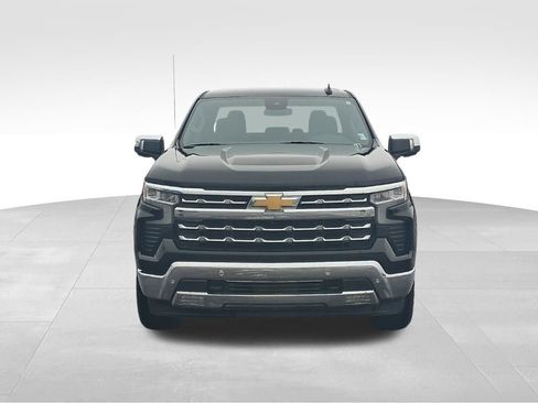 Used 2023 Chevrolet Silverado 1500 LTZ image 2