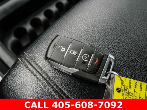 Used 2020 RAM 1500 Big Horn AWD/4WD image 35