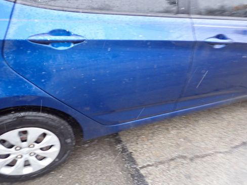 Used 2015 Hyundai Accent GLS image 12