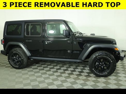 Used 2021 Jeep Wrangler Unlimited Willys image 7