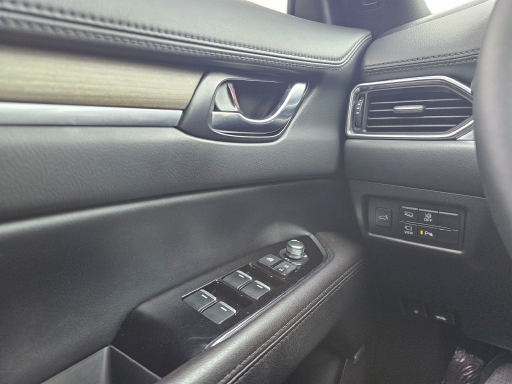 Used 2020 MAZDA CX-5 Signature AWD/4WD image 32