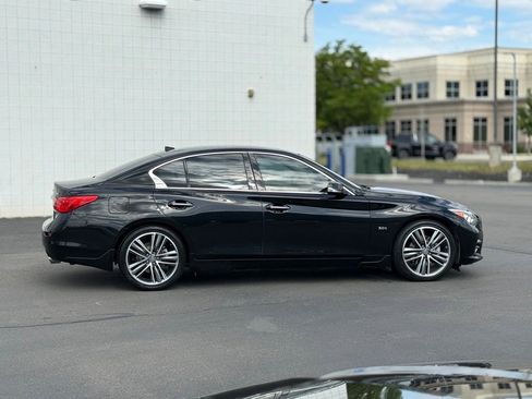 Used 2016 INFINITI Q50 3.0t Premium w/ Driver Assistance Package RWD image 4