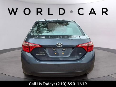 Used 2018 Toyota Corolla LE image 14