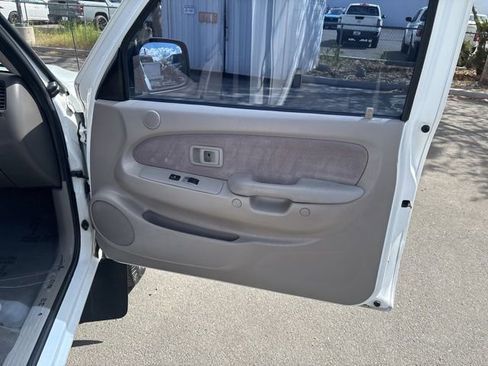 Used 2004 Toyota Tacoma PreRunner image 27