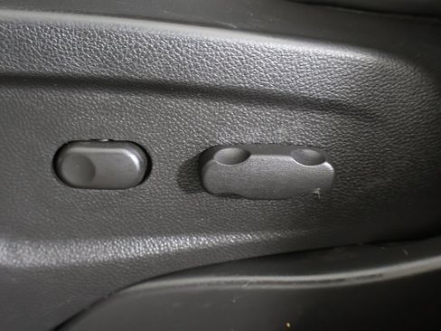 Used 2018 Buick Encore Preferred image 26