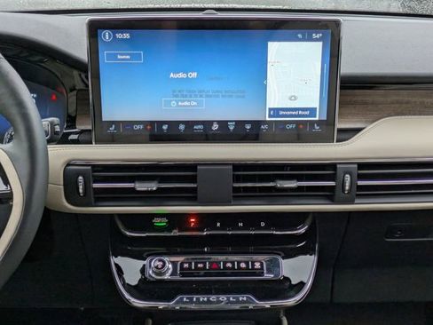 New 2026 Lincoln Corsair Reserve image 15