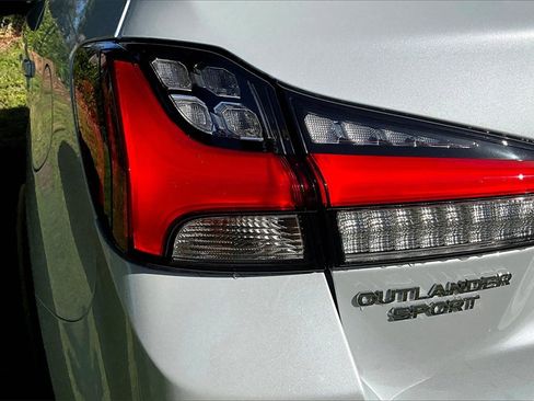 Used 2025 Mitsubishi Outlander Sport ES image 19