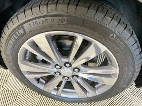 Used 2024 Cadillac XT6 Premium Luxury w/ LPO, Floor Liner Package FWD image 22
