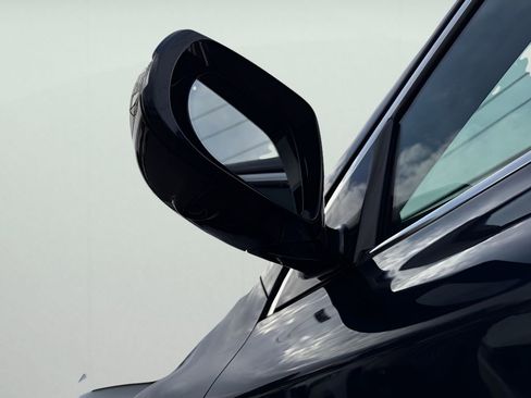 Used 2019 INFINITI QX60 Luxe w/ Essential Package image 11