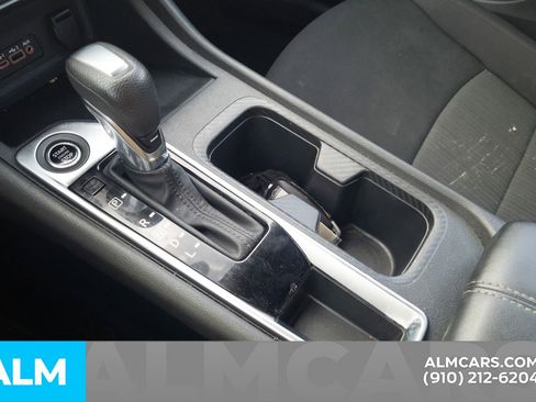 Used 2024 Nissan Sentra SV image 10