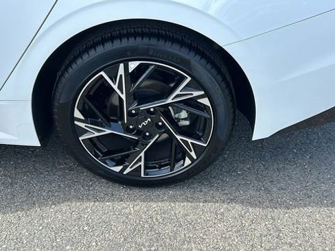 Used 2025 Kia K5 GT-Line w/ GT-Line Premium Package image 6