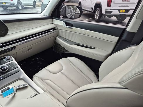 Used 2024 Hyundai Palisade Calligraphy image 20