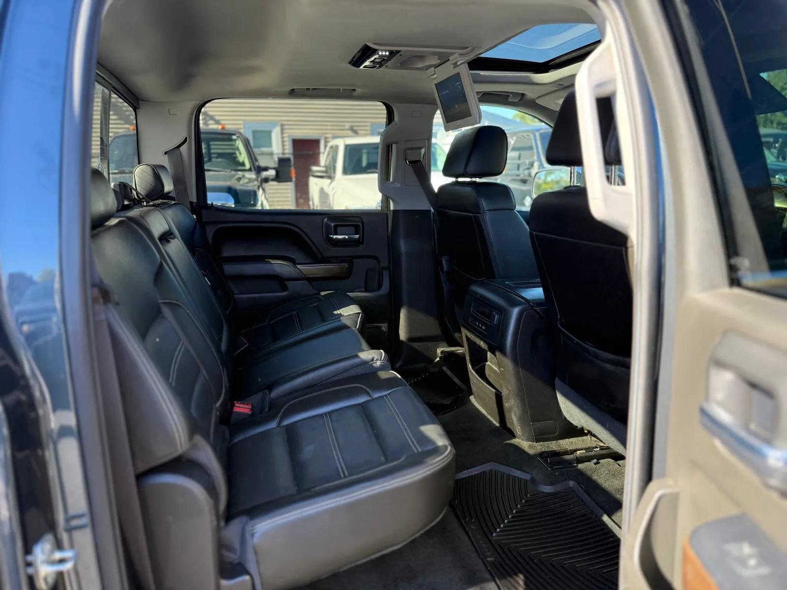 Used 2017 GMC Sierra 1500 Denali w/ Denali Ultimate Package AWD/4WD image 20