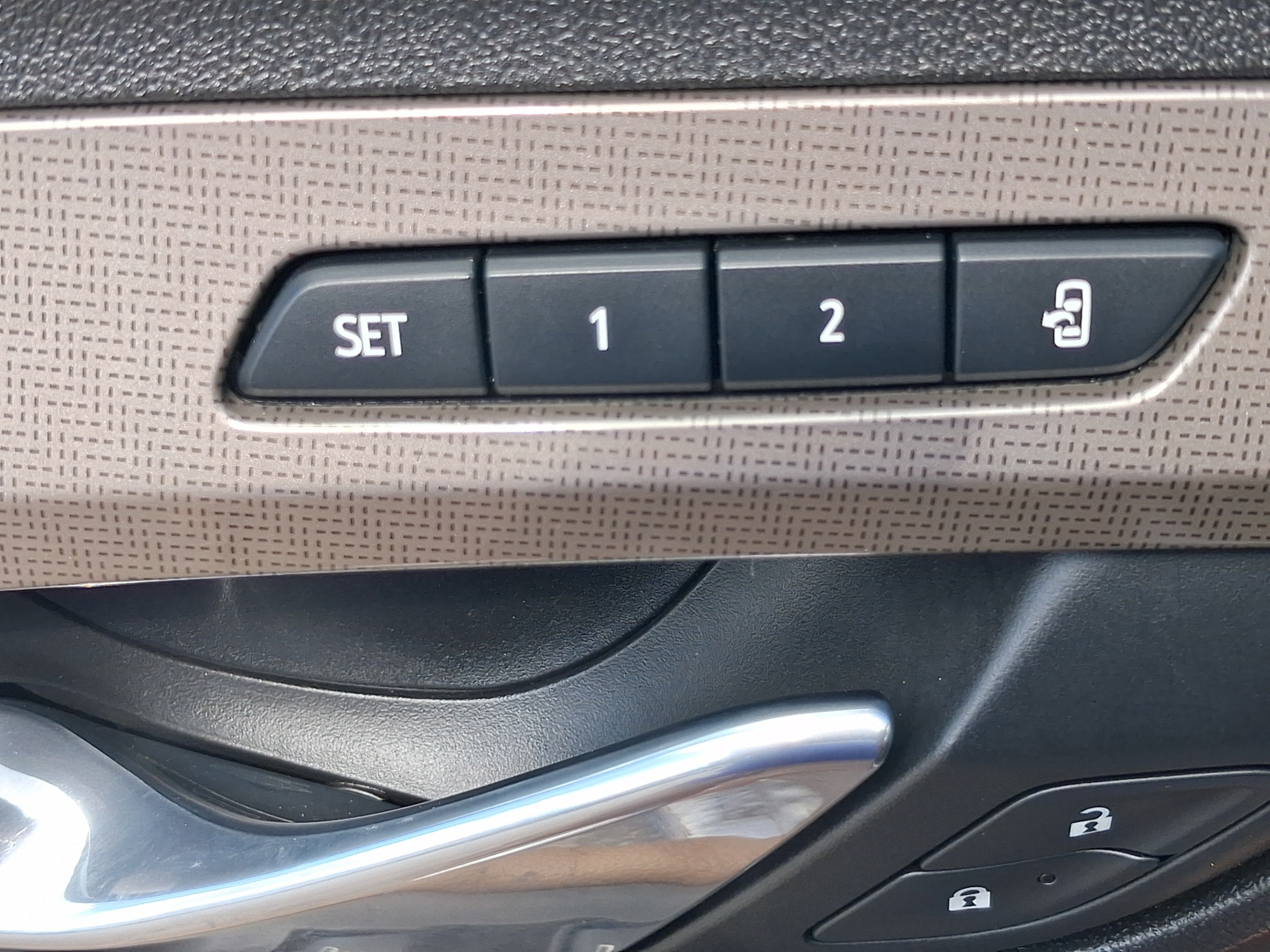 Used 2019 GMC Terrain SLT w/ Preferred Package FWD image 38