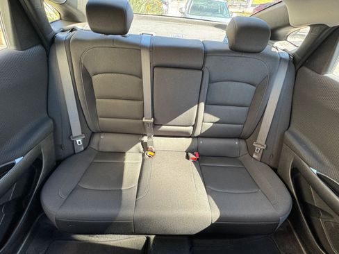 Used 2024 Chevrolet Malibu LT image 40