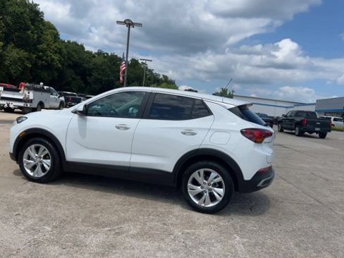 Used 2024 Buick Encore GX Preferred w/ Comfort Package FWD image 6