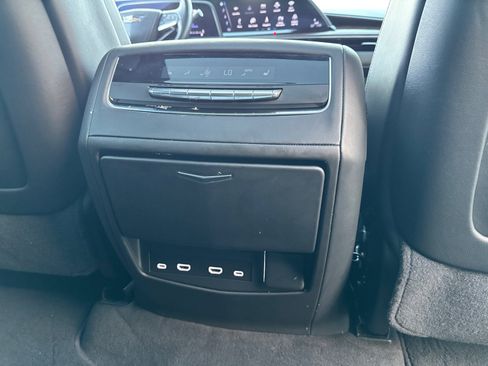 Certified 2024 Cadillac Escalade ESV Sport Platinum w/ LPO, ONYX Package AWD/4WD image 22
