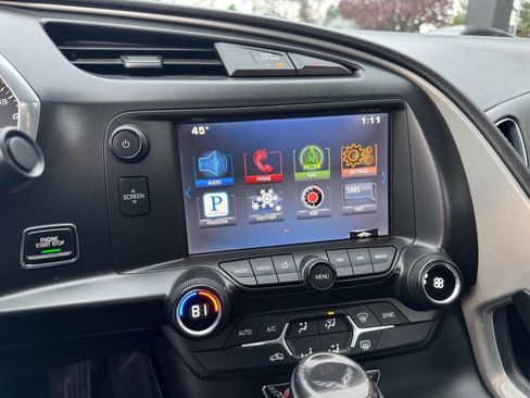 Used 2015 Chevrolet Corvette Stingray image 18