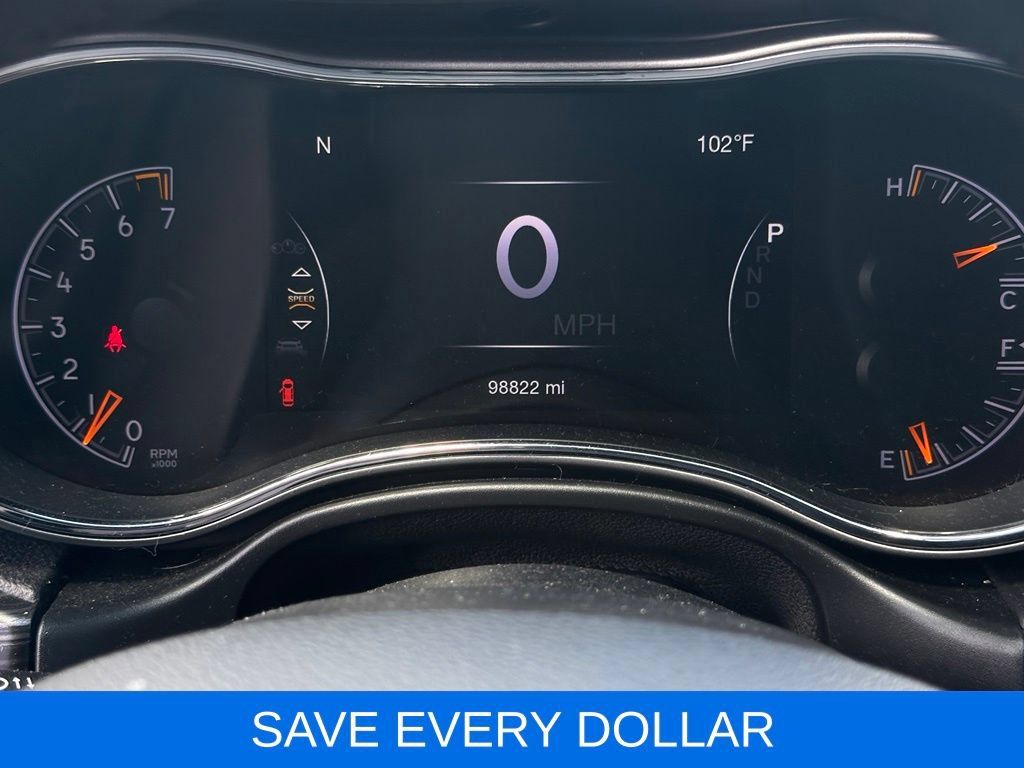 Used 2019 Jeep Grand Cherokee Altitude AWD/4WD image 11