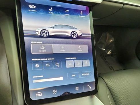 Used 2024 Lucid Air Touring AWD/4WD image 47