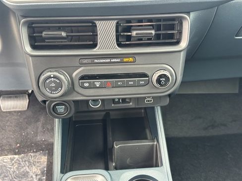 New 2026 Ford Maverick Lariat w/ Black Appearance Package AWD/4WD image 15