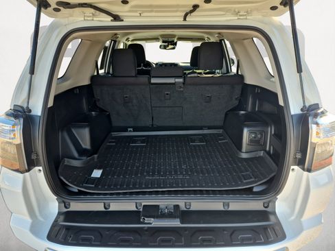 Used 2023 Toyota 4Runner TRD Off-Road image 12