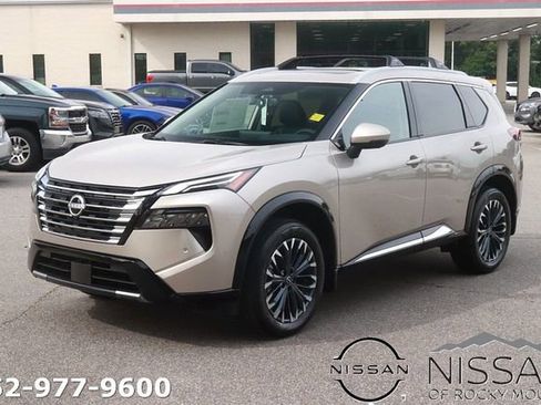 New 2026 Nissan Rogue Platinum AWD/4WD image 3
