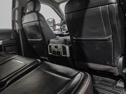 Used 2019 Ford F350 Lariat w/ Lariat Value Package AWD/4WD image 36