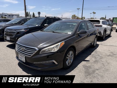 Used 2015 Hyundai Sonata SE FWD image 1