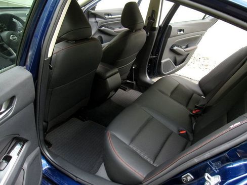 Used 2024 Nissan Altima 2.5 SR FWD image 26