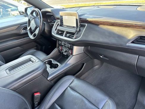Used 2022 Chevrolet Tahoe Z71 w/ Luxury Package AWD/4WD image 12