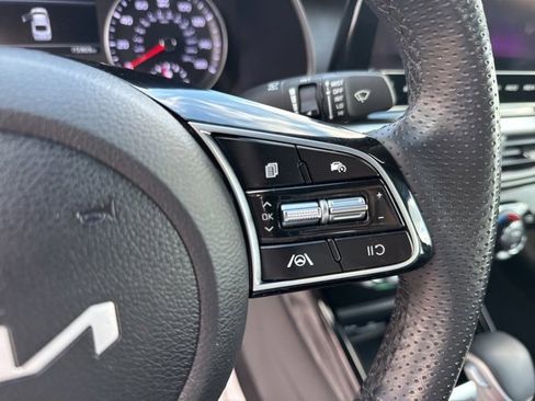 Used 2023 Kia Forte GT-Line image 24