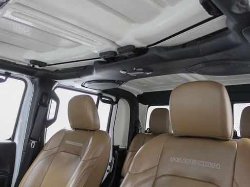 Used 2021 Jeep Gladiator Rubicon AWD/4WD image 30