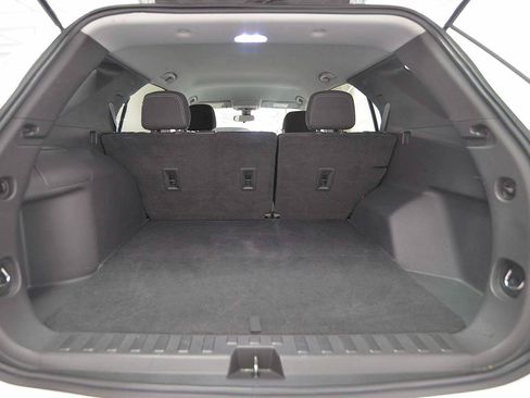 Used 2022 Chevrolet Equinox LS w/ LS Convenience Package FWD image 12