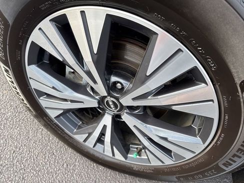 Certified 2023 Nissan Rogue SV w/ SV Premium B Package image 9