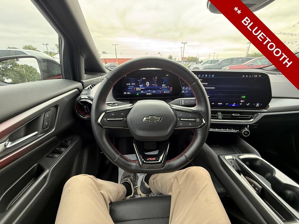Used 2025 Chevrolet Equinox EV RS FWD image 16