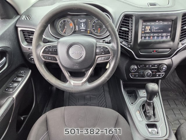 Used 2019 Jeep Cherokee Latitude w/ Popular Appearance Group FWD image 12